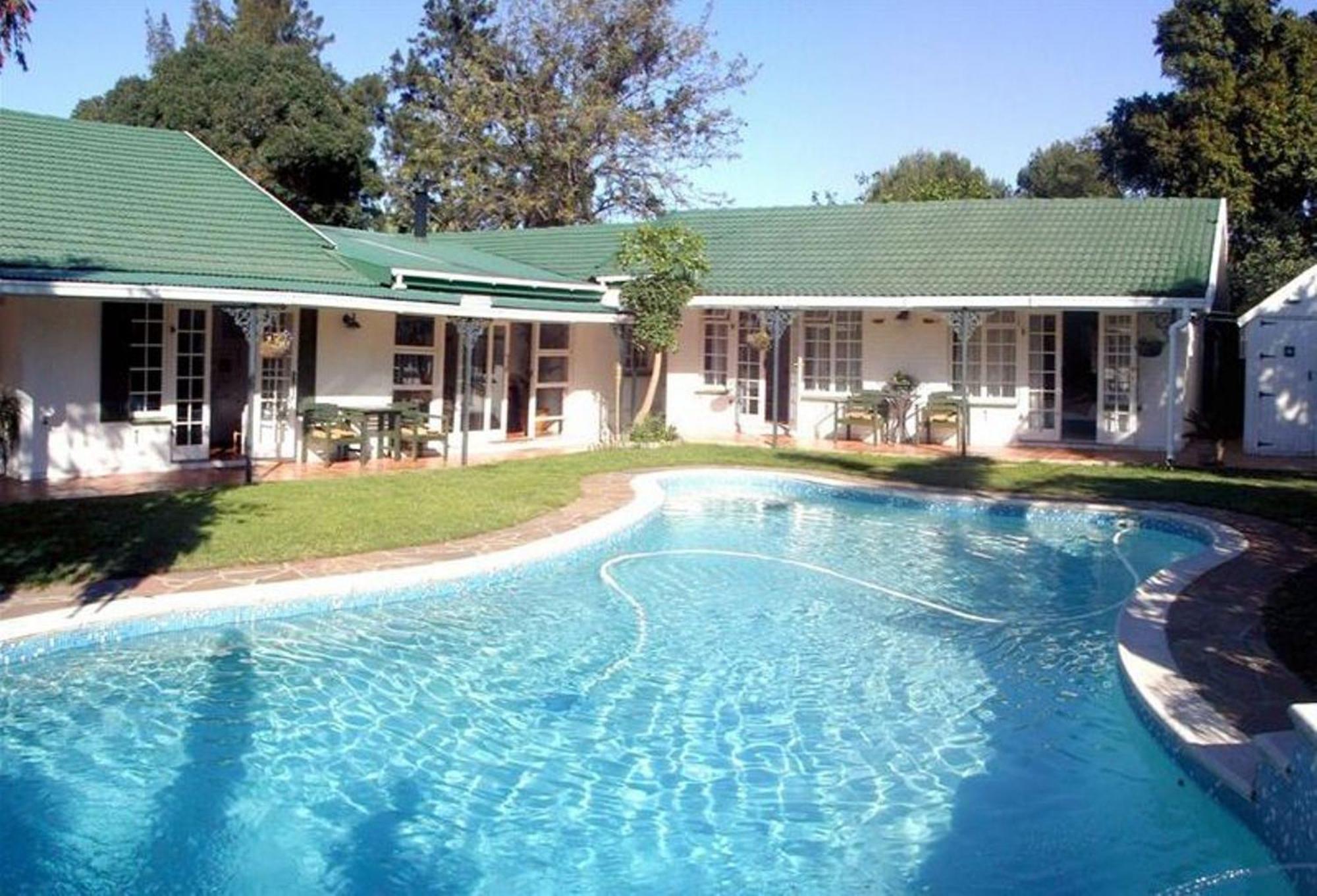 Somer Place B&B サマーセット・ウェスト エクステリア 写真